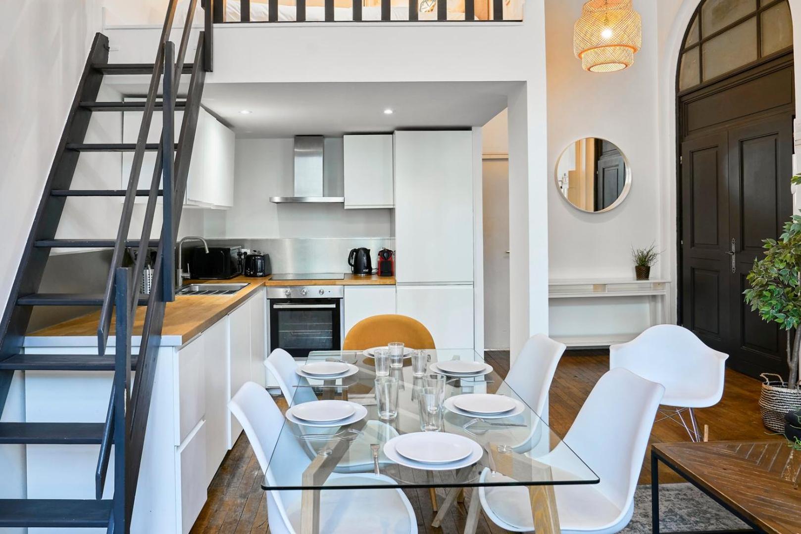 Bright 3-Bedroom 2-Bathroom Flat. Лилль Экстерьер фото